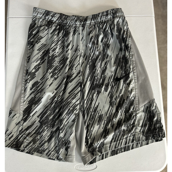 Nike Dynamo Dri-FIT Training Shorts Base Gray Size Large Gym Athletic Shorts 10" - Picture 3 of 11